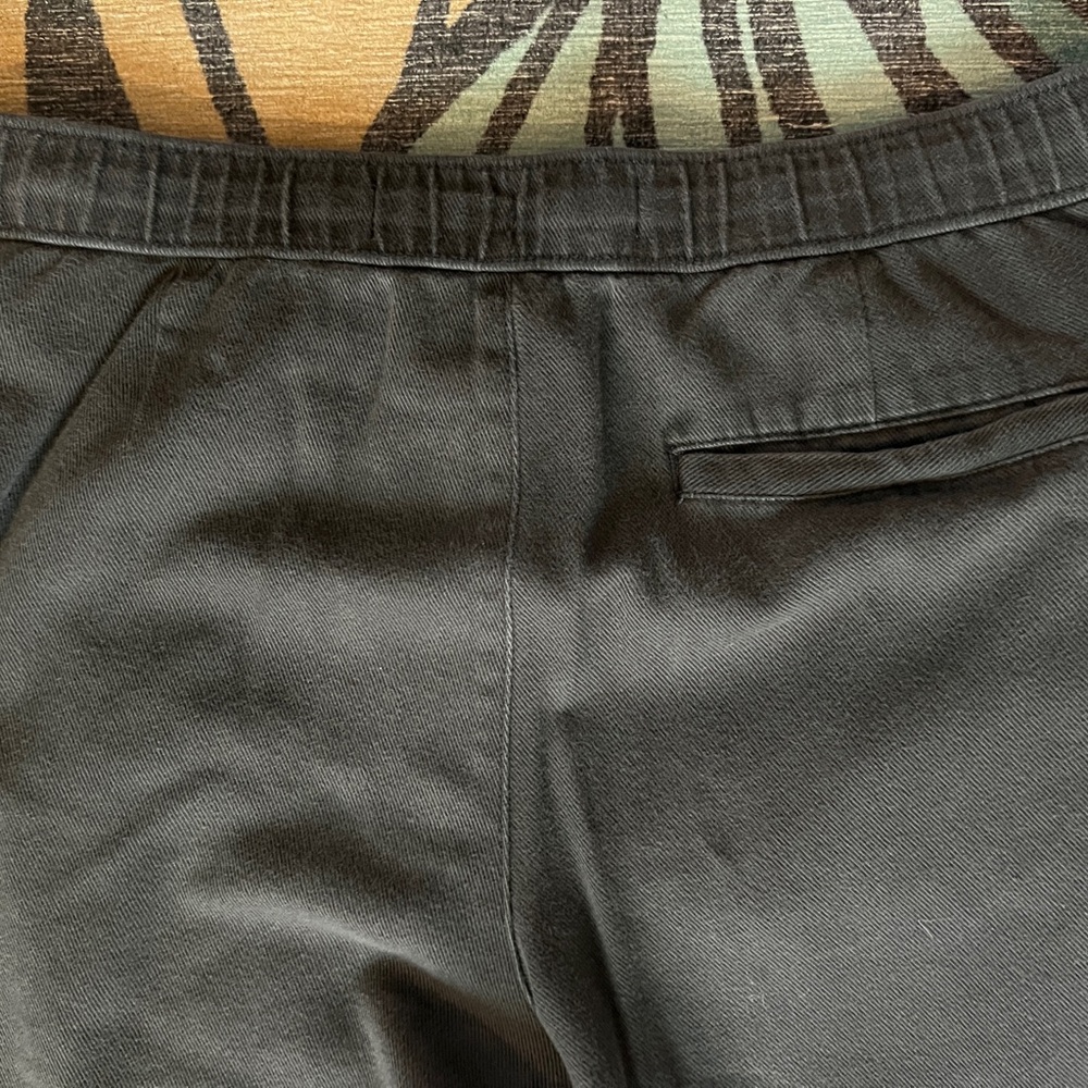 Old Navy Gray Straight-Leg Pants - Picture 9 of 9